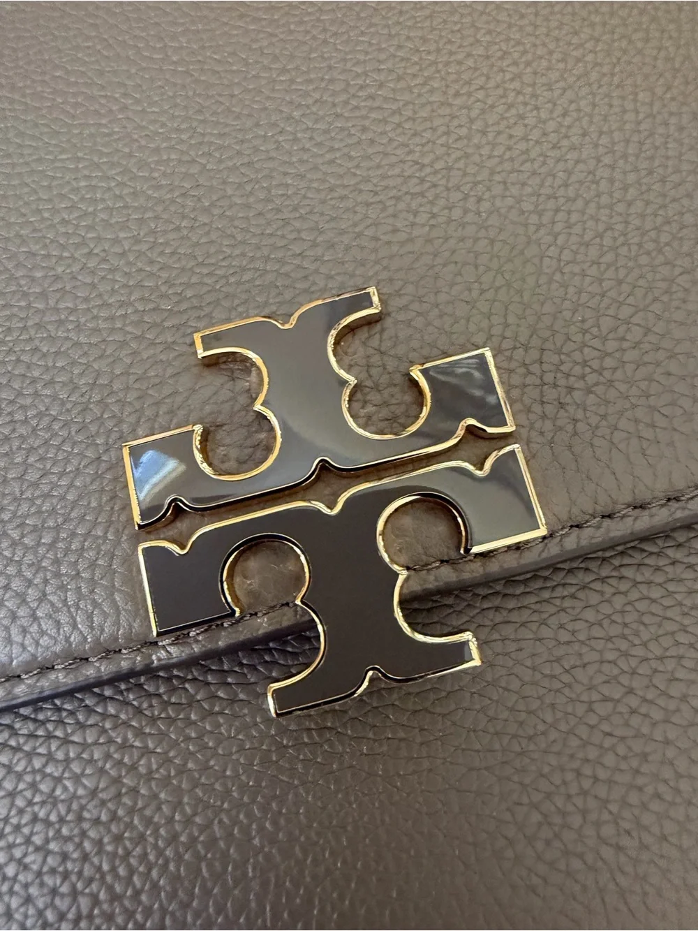 Tory Burch Britten Convertible Shoulder Bag( Sold)